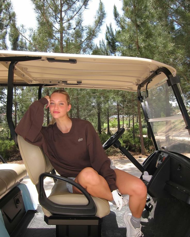 Sweaters &amp; Sweatshirts