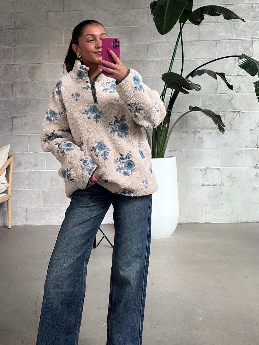 Sandi Sherpa Sweater | | S | Agnese Studios